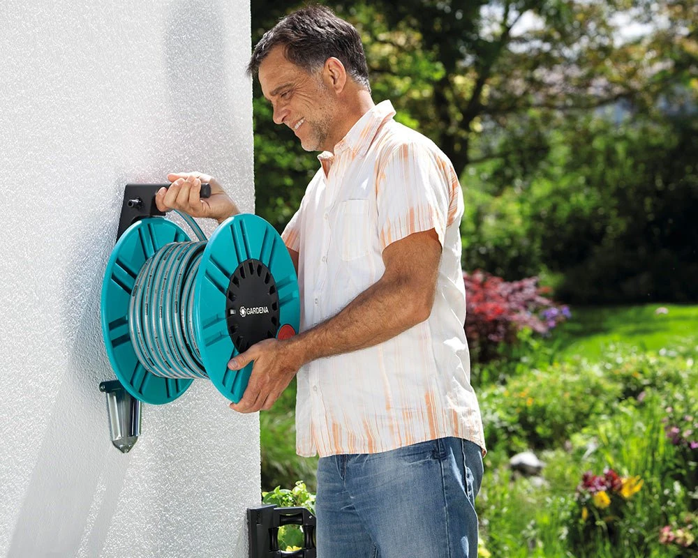 Gardena Classic Wall-Mounted Hose Reel W/ Hose Guide - 2650 8 Gardena Classic Wall-Mounted Hose Reel W/ Hose Guide - 2650 - Image 6