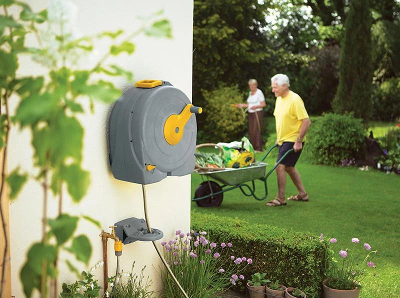 Hozelock Fast Reel 40m Wall Mounted - 2496 4 Hozelock Fast Reel 40m Wall Mounted - 2496 - Image 2