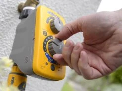 Hozelock Sensor Controller Plus - 2214 -Silverlines Equipment Store hozelock water timer hozelock sensor controller plus 2214 10044550725