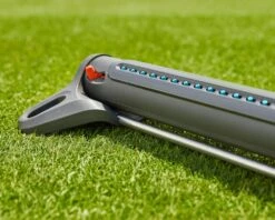 Gardena Aquazoom L 350 M² Oscillating Sprinkler - 18714 -Silverlines Equipment Store lawn sprinklers gardena aquazoom l 350 m oscillating sprinkler 18714 35441629855910