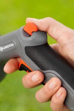 Gardena Comfort Multi Sprayer - 18315 -Silverlines Equipment Store spray guns and lances gardena comfort multi sprayer 18315 35440744857766
