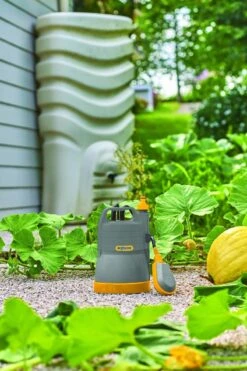 Hozelock FlowMax 2200 Water Butt Pump - 7612 -Silverlines Equipment Store water butt pumps low pressure hozelock flowmax 2200 water butt pump 7612 33596919480486